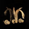 Смеситель для раковины настенный Devon&Devon Swan, золото (EXC-SW133MGK) Для раковины 24-каратное золото