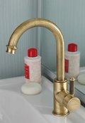 Смеситель для раковины Bugnatese Athena (8513-BR) Для раковины Бронза