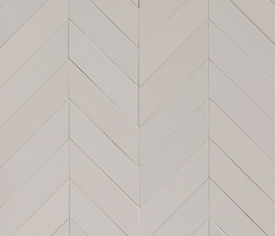 Плитка Mutina Mews Chevron Chalk 5,5x19,6 (BOM61) Для кухни, Для общественных помещений, Для жилых помещений, Для ванной